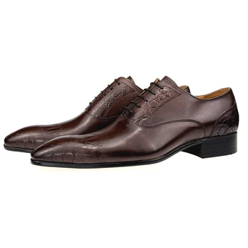 Erkekler İngiliz rahat ayakkabılar Iş Resmi deri ayakkabı Zapatos Oxfords Derby Ayakkabı Sivri Erkek Rahat Ofis Düğün Ayakkabı Yeni